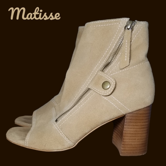 Matisse Lyon Open Toe Bootie Natural Suede - Picture 3 of 9